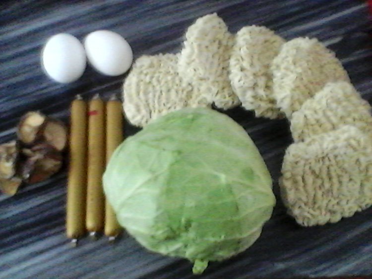 包菜火腿面步骤1