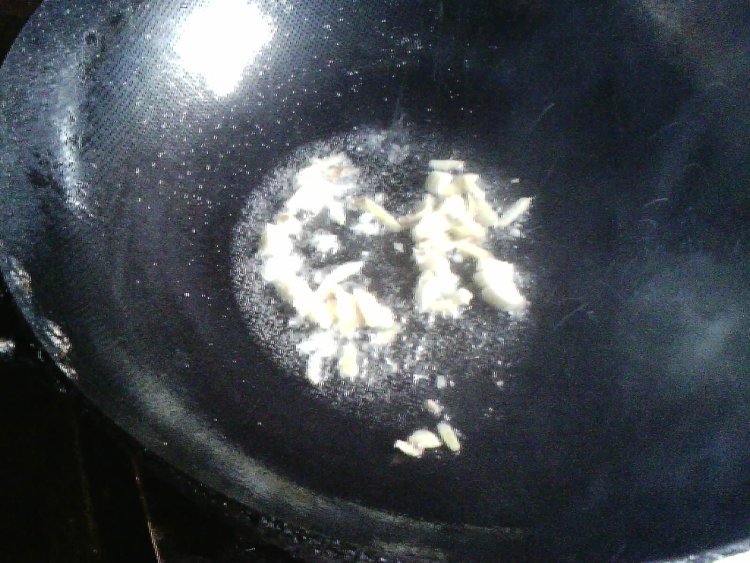 炒豆丁步骤4