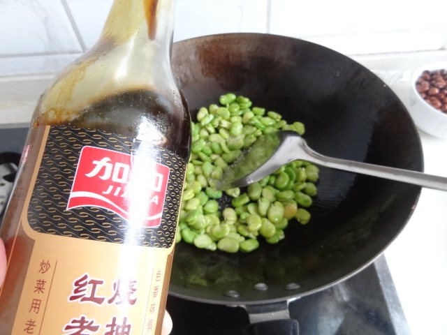 蚕豆火腿炒蛋步骤12