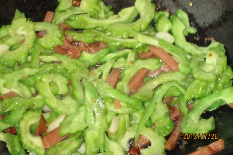 苦瓜炒火腿步骤8