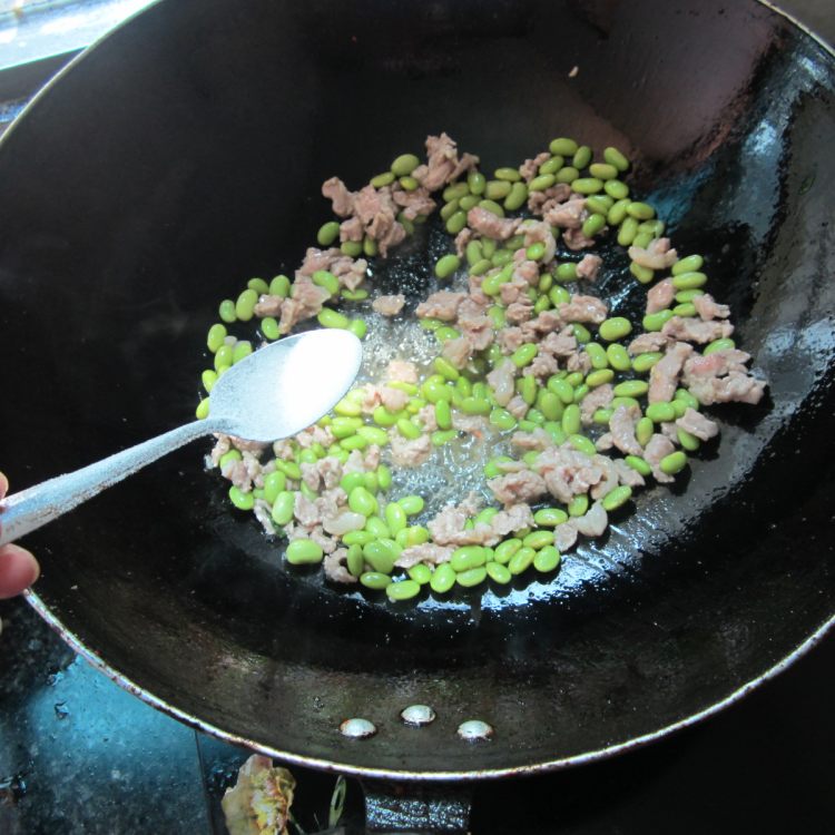 黄豆火腿炒瘦肉步骤5