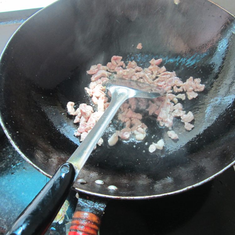 黄豆火腿炒瘦肉步骤3