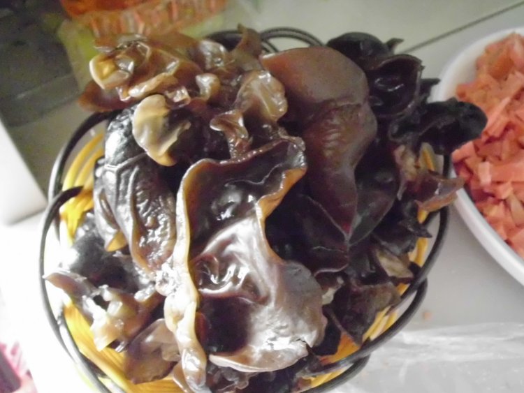火腿木耳香菇烧卖步骤3