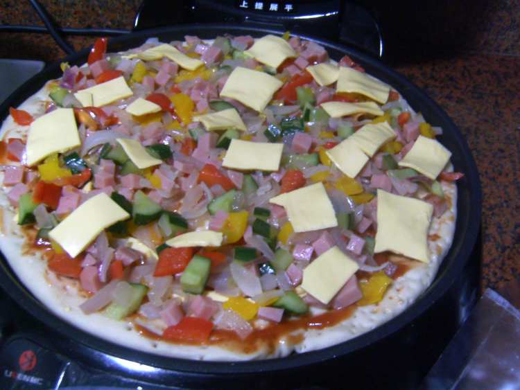 时蔬火腿PIZZA步骤13
