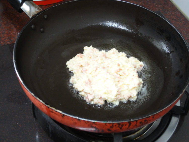 火腿鸡蛋冷饭饼步骤8