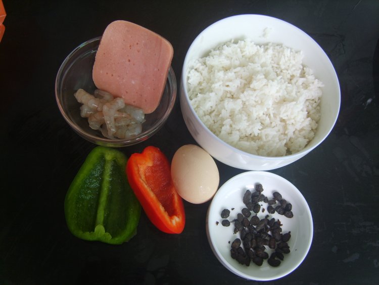 姜豉炒饭步骤1