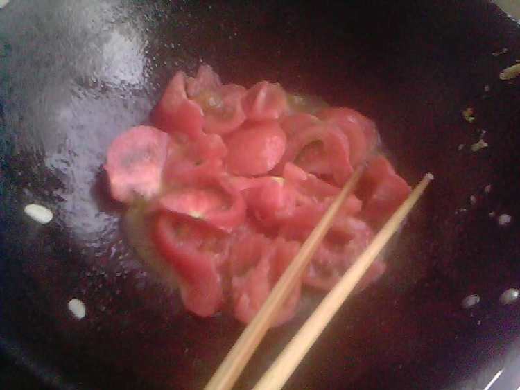 西红柿炒鸡蛋火腿步骤5
