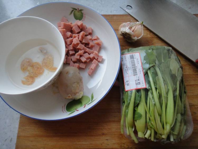 上汤鸡毛菜步骤1