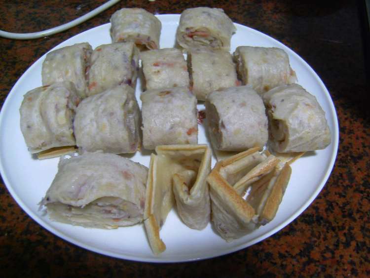 洋葱火腿卷步骤13