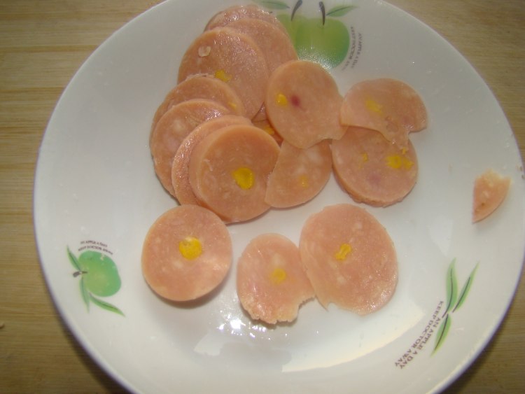 火腿炒虫子鸡蛋步骤2