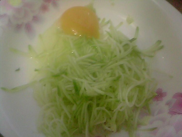 西葫鸡蛋火腿饼步骤1