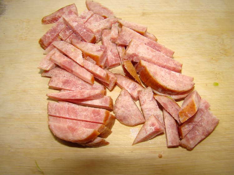 火腿炒豆芽步骤4