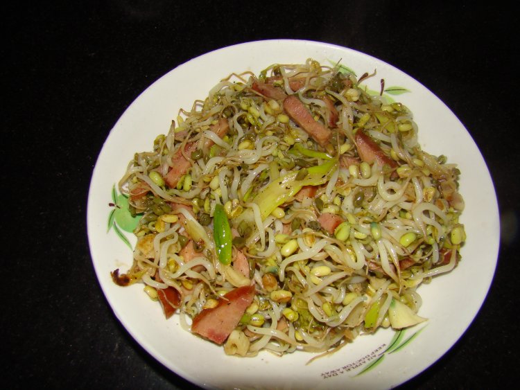 火腿炒豆芽步骤10
