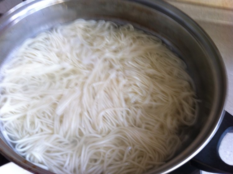 蔬菜火腿炒面步骤10