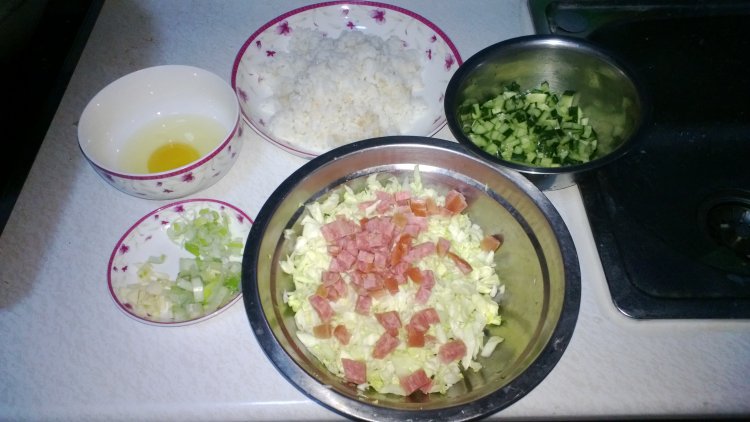 包菜版蛋炒饭步骤2