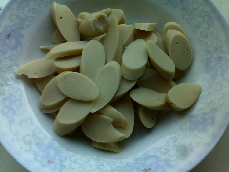 火腿拌菠菜步骤1