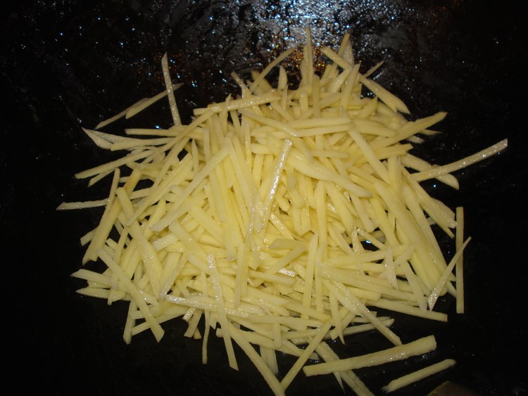 美味三丝步骤4