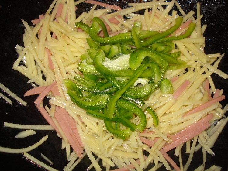 美味三丝步骤6