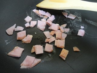 蛋包番茄酱炒饭步骤8