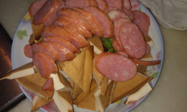 火腿炒豆腐干步骤1