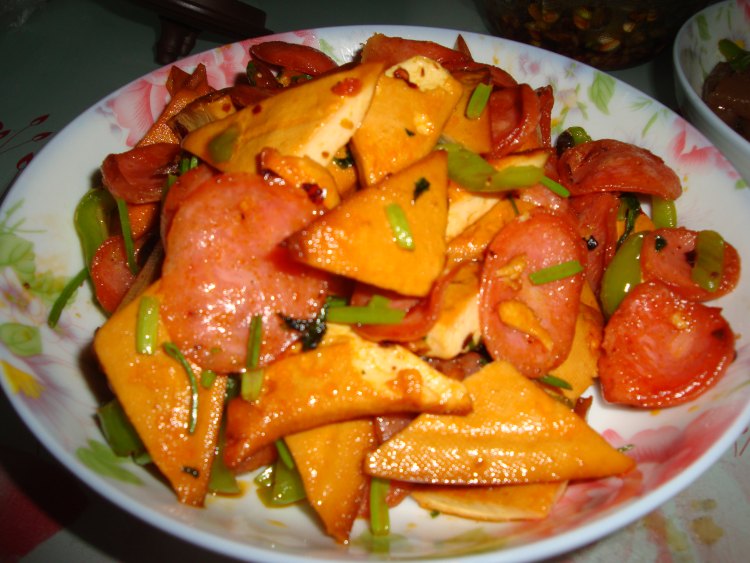 火腿炒豆腐干步骤6