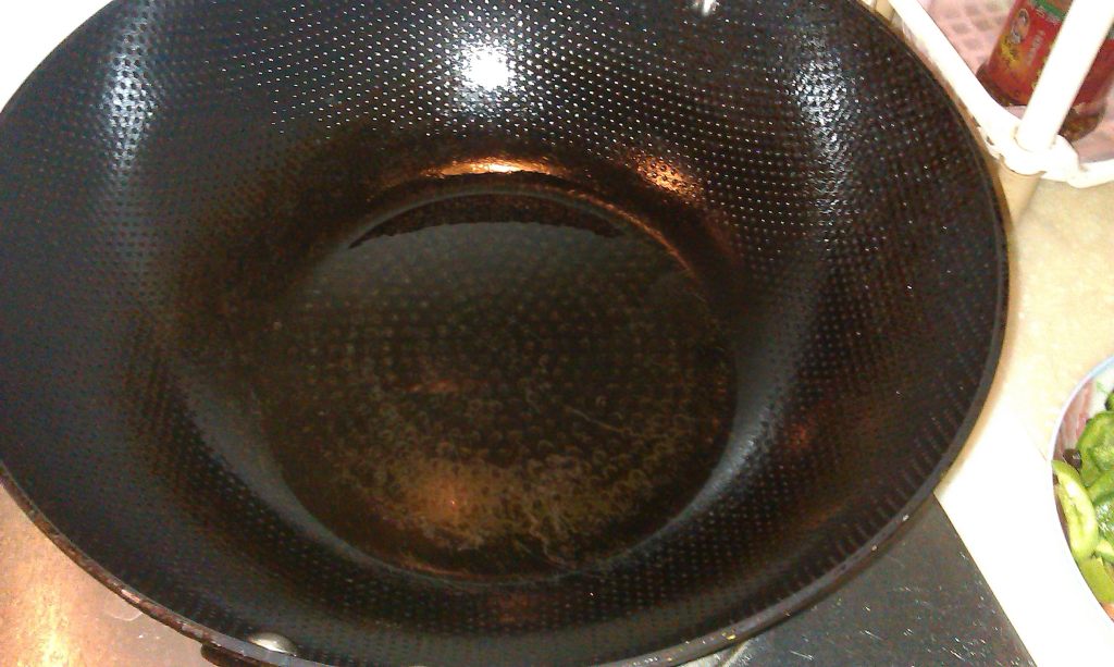 黑木耳炒火腿步骤2