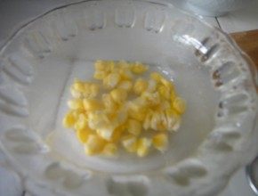 玉米青瓜炒火腿步骤1