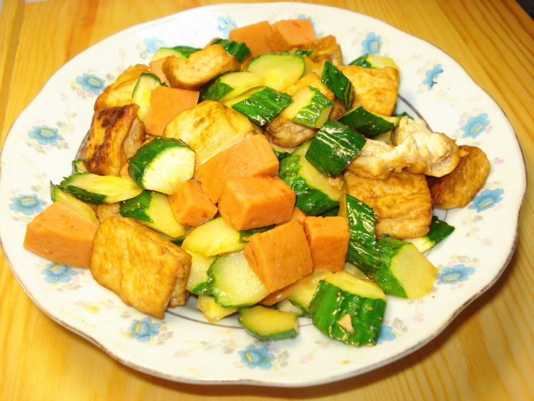 豆腐黄瓜炒火腿步骤10
