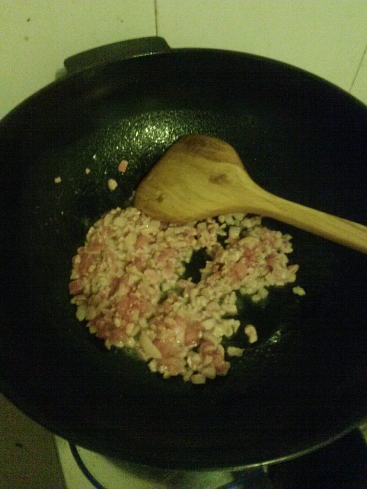 杏鲍菇肉酱菠菜手擀打步骤2