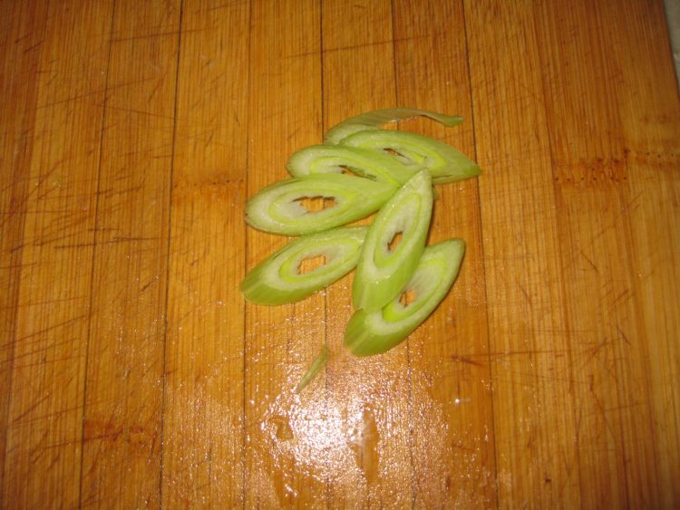 豇豆炒火腿步骤4