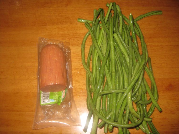 豇豆炒火腿步骤1