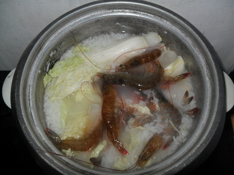 虾娃粥步骤7