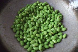 火腿丝瓜炒毛豆步骤5