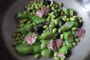 火腿丝瓜炒毛豆步骤9