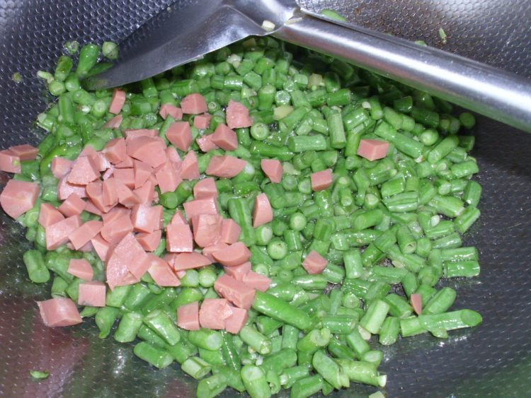 豆角火腿丁步骤4
