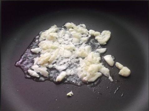秋葵炒火腿步骤3