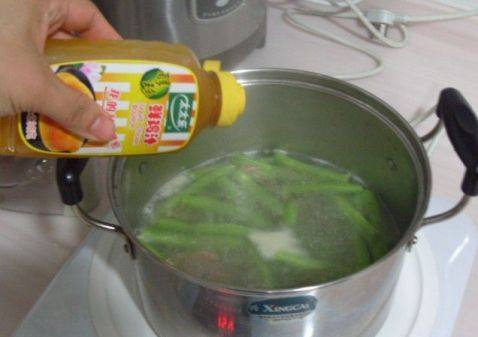 青菜火腿粉丝汤步骤3