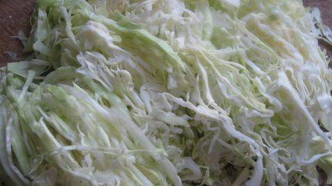 包菜丝炒火腿步骤1