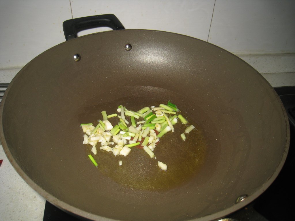 火腿炒什菜步骤4