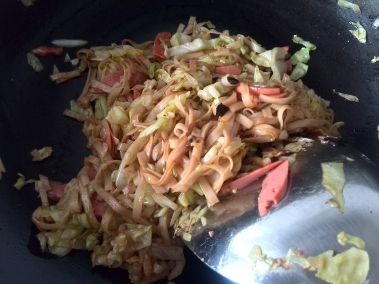 青菜火腿炒面步骤14