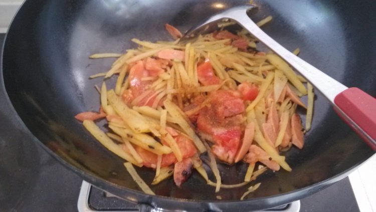 火腿西红柿酱土豆步骤8