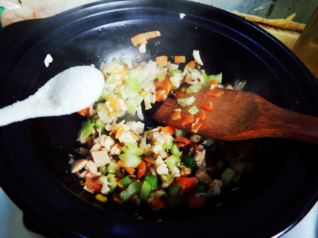香菇鸡肉肠焗饭步骤7
