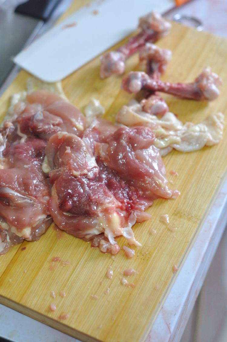 香肠鸡肉卷步骤1