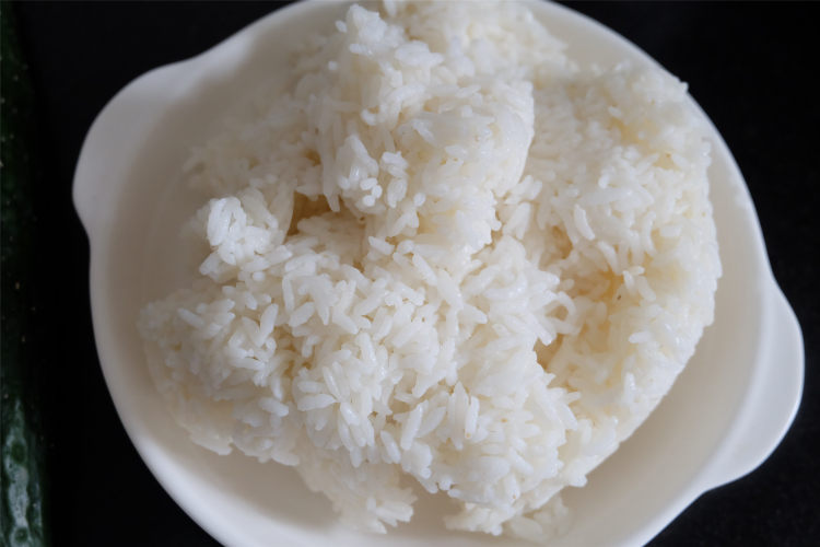 菠萝饭步骤1
