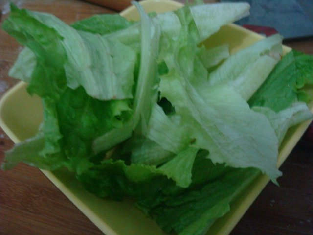 鸡蛋香肠手抓饼步骤2