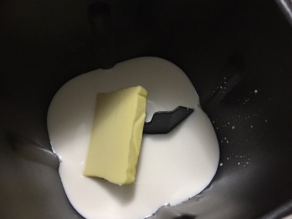 毛毛虫香肠卷步骤1