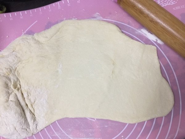毛毛虫香肠卷步骤3