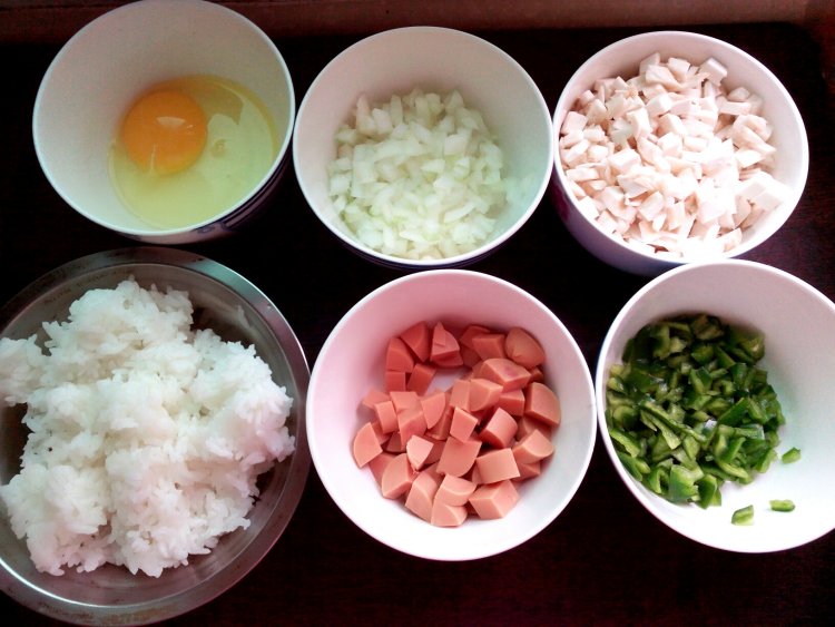 鲍菇炒饭步骤1
