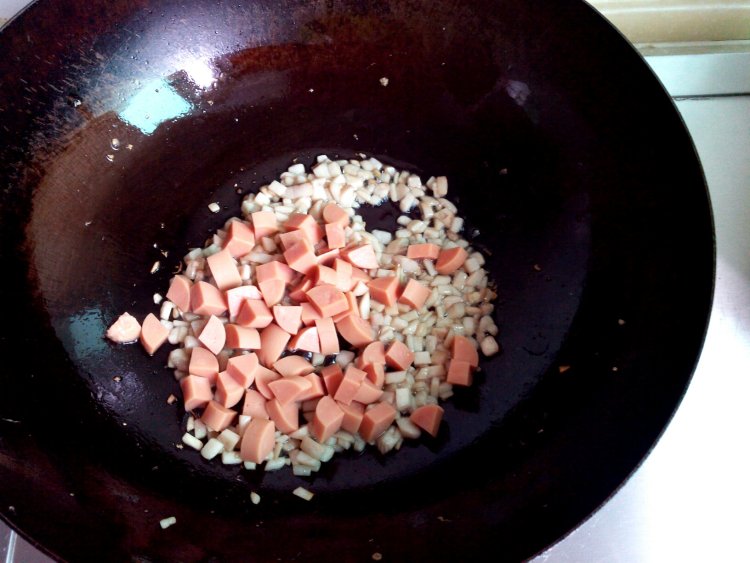 鲍菇炒饭步骤5