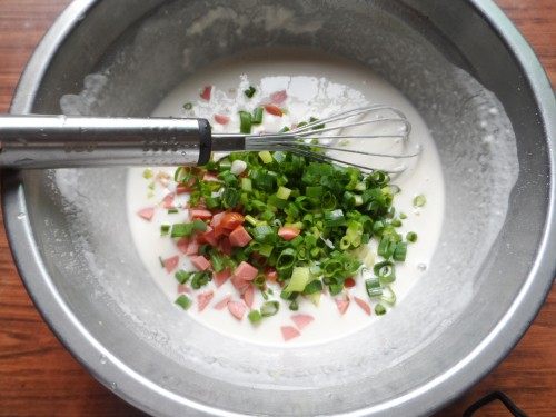 香肠葱花饼步骤4
